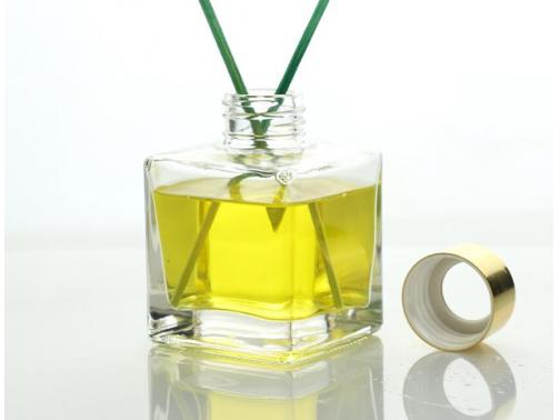 diffuser bottle with cap